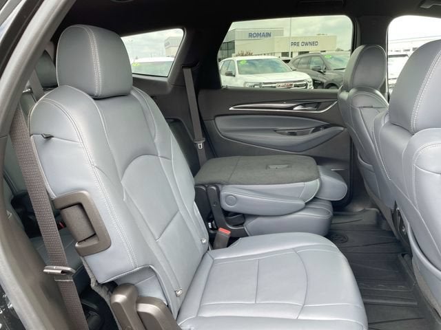 2022 Buick Enclave Essence