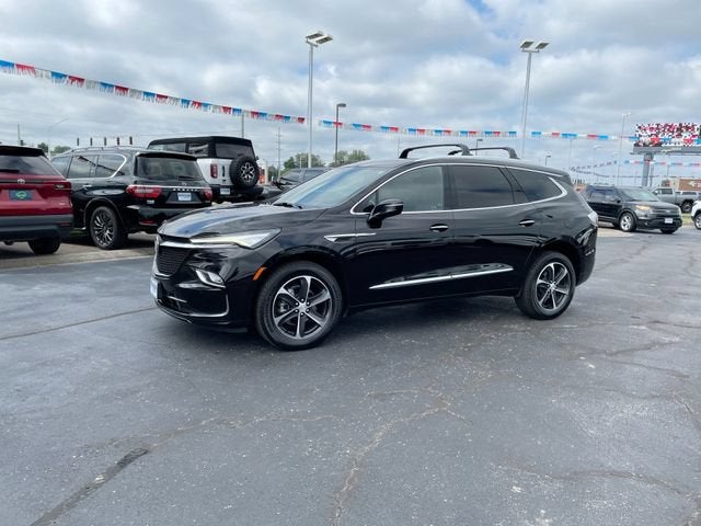 2022 Buick Enclave Essence