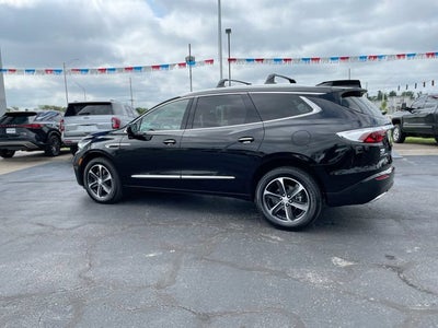 2022 Buick Enclave Essence