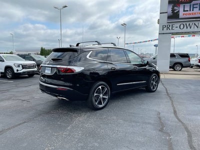 2022 Buick Enclave Essence