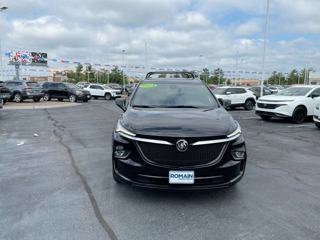 2022 Buick Enclave Essence