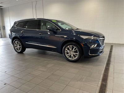 2023 Buick Enclave Premium