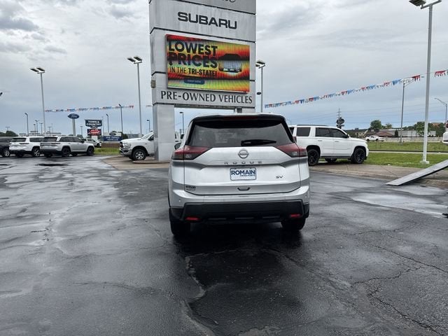 2024 Nissan Rogue SV FWD