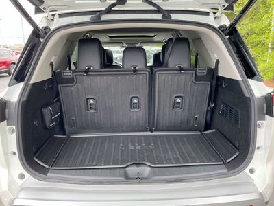 2024 Nissan Pathfinder Platinum