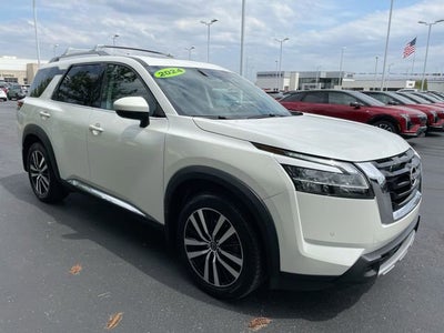 2024 Nissan Pathfinder Platinum