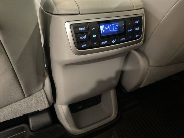 2019 Toyota Highlander Limited Platinum