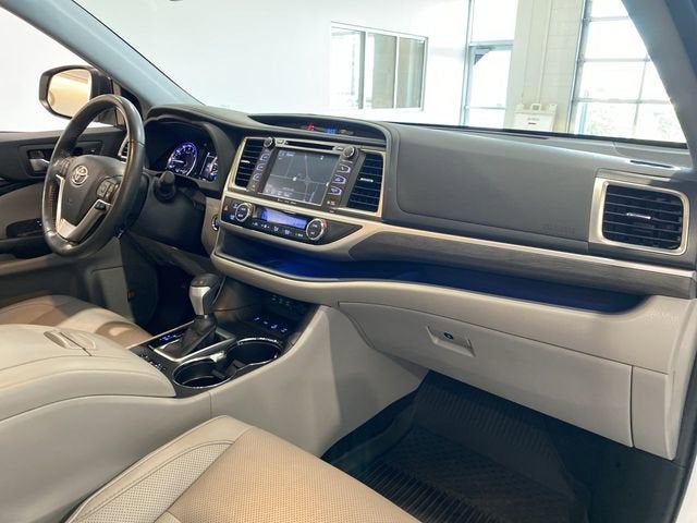 2019 Toyota Highlander Limited Platinum