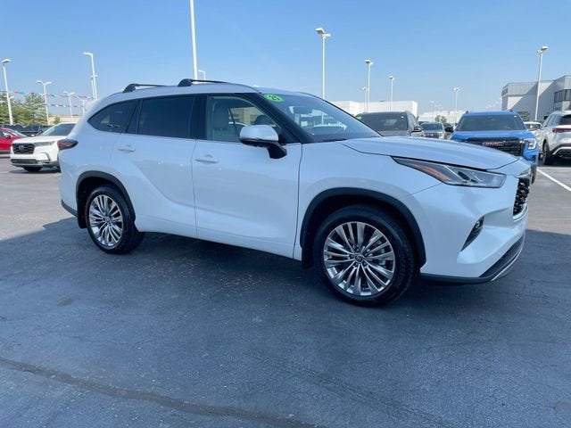 2025 Toyota Highlander Platinum