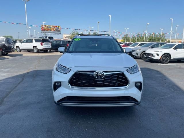 2025 Toyota Highlander Platinum