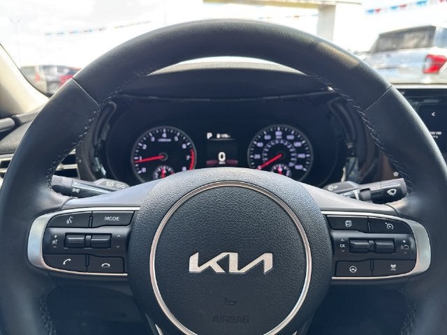 2022 Kia K5 EX