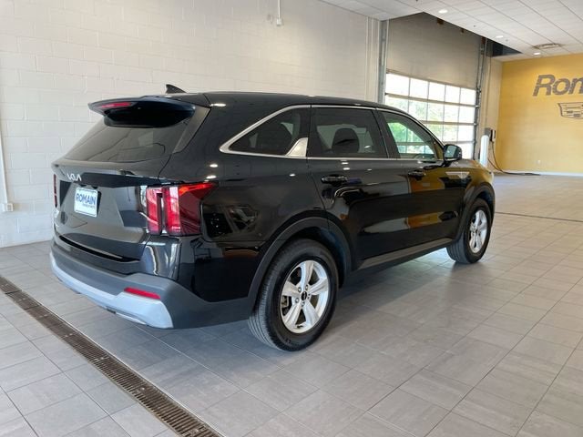 2025 Kia Sorento LX
