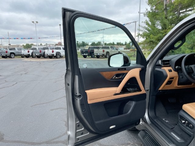 2026 Lexus LX 700h Luxury