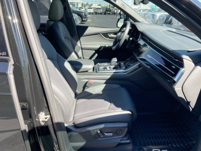 2025 Audi Q7 Prestige 55 TFSI quattro Tiptronic
