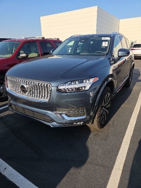 2025 Volvo XC90 Core