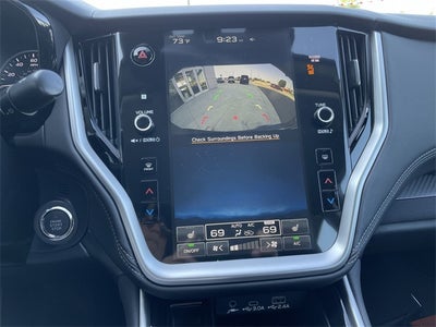 2025 Subaru LEGACY Premium