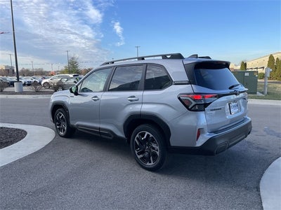 2025 Subaru FORESTER Limited Hybrid
