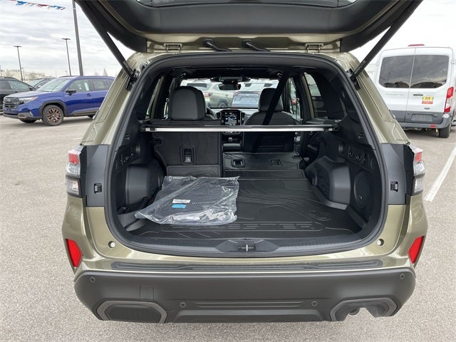 2025 Subaru FORESTER Limited Hybrid