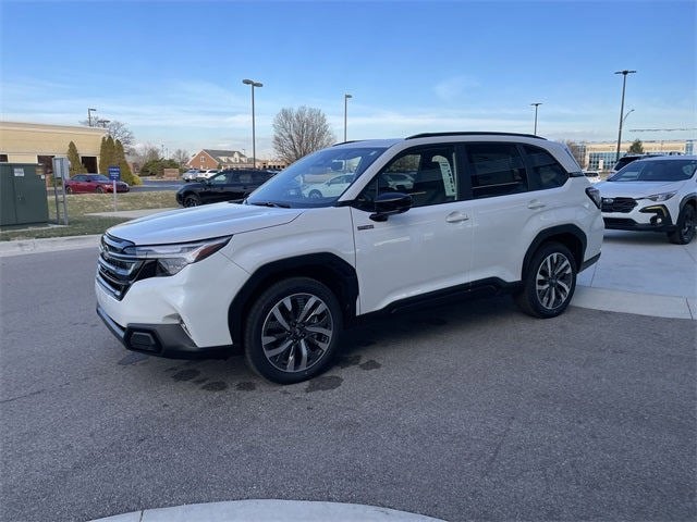2025 Subaru FORESTER Touring Hybrid