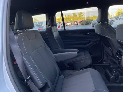2024 Jeep Grand Cherokee L Laredo