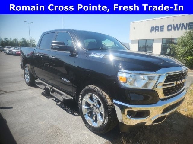 2023 RAM 1500 Big Horn/Lone Star 4x4 Crew Cab 5'7's photo