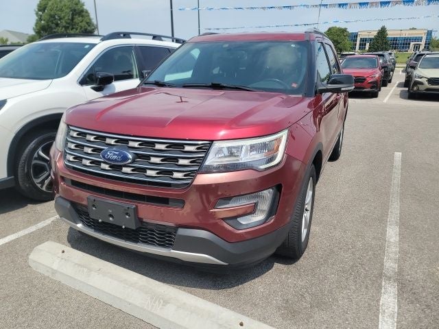 2017 Ford Explorer XLT 4WD's photo