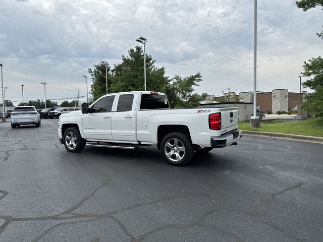 2018 Chevrolet Silverado 1500 LT - Photo 4