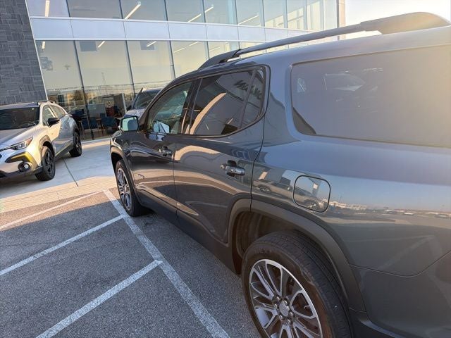 2020 GMC Acadia AT4