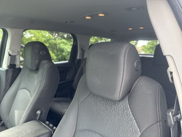 2016 GMC Acadia SLE-2