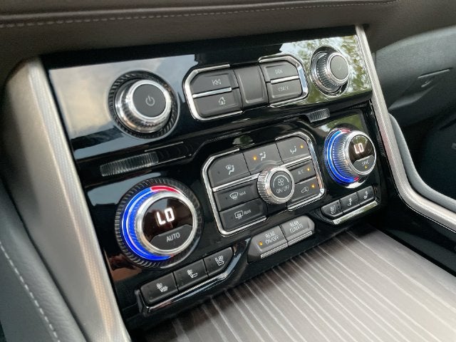 2023 GMC Yukon Denali - Photo 25