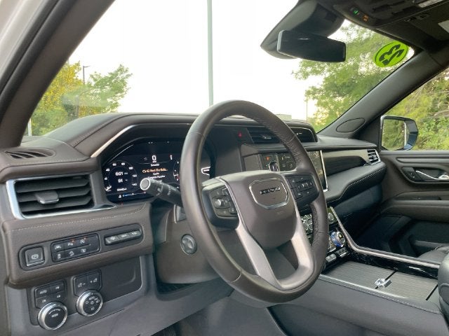 2023 GMC Yukon Denali - Photo 9