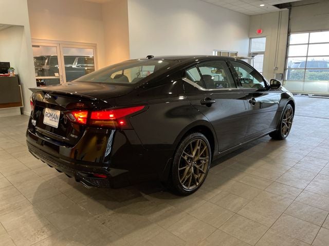 2025 Nissan Altima 2.5 SR