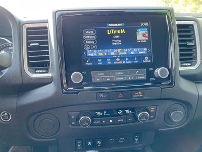 2024 Nissan Frontier SL