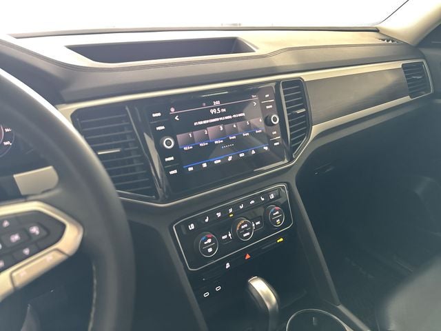 2022 Volkswagen Atlas SE w/Tech - Photo 22