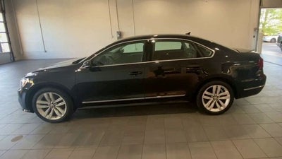 2017 Volkswagen Passat 1.8T SE w/Technology