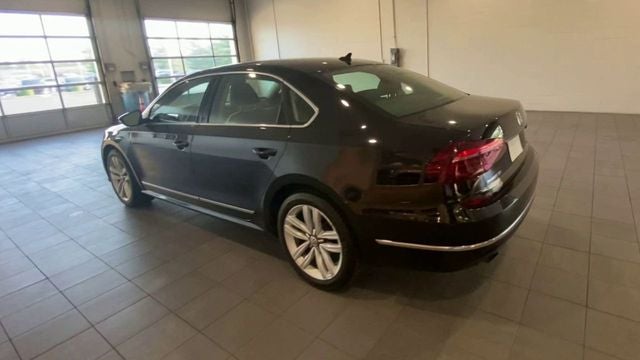 2017 Volkswagen Passat 1.8T SE w/Technology