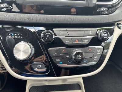 2020 Chrysler Voyager LXI Mobility