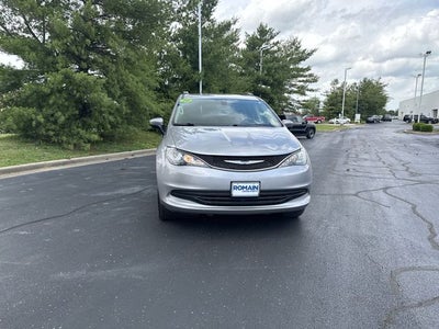 2020 Chrysler Voyager LXI Mobility