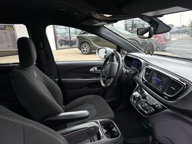 2020 Chrysler Pacifica Touring