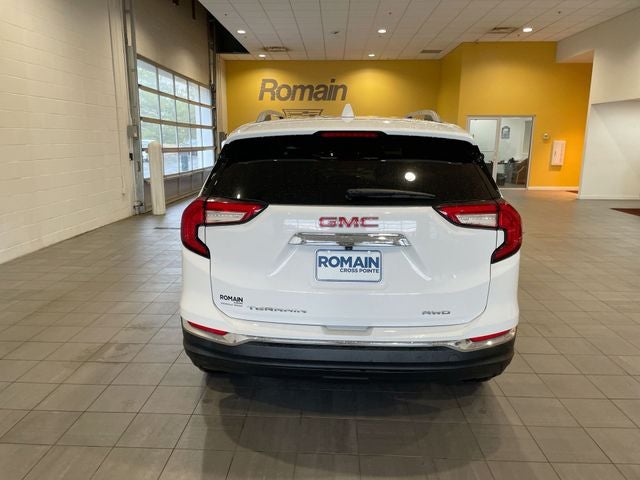 2023 GMC Terrain SLT