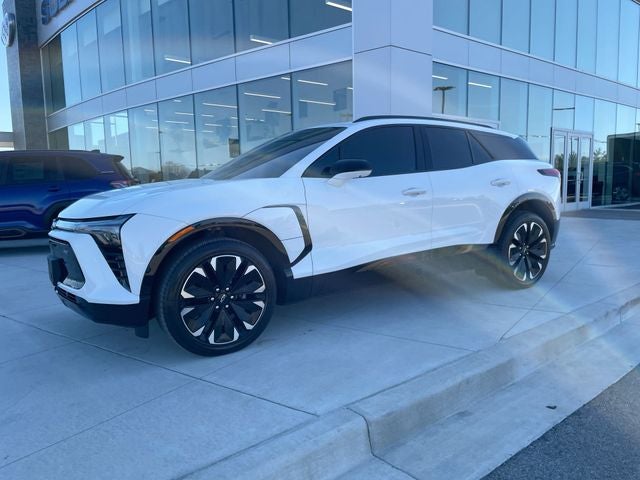 Used 2024 Chevrolet Blazer EV RS with VIN 3GNKDCRJ0RS143165 for sale in Evansville, IN