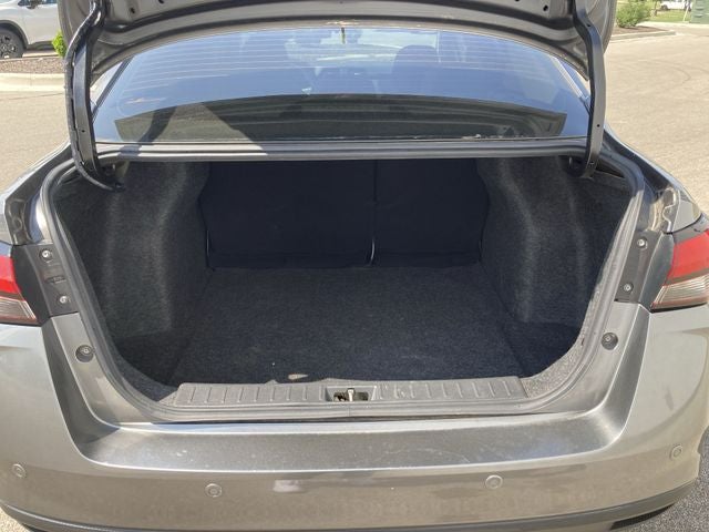 2020 Nissan Versa 1.6 S