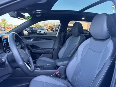 2025 Volkswagen Tiguan 2.0T SE R-Line Black