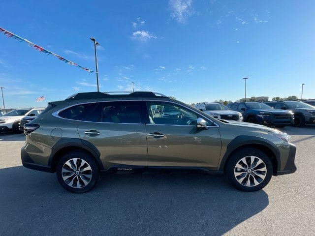 2025 Subaru Outback Touring XT