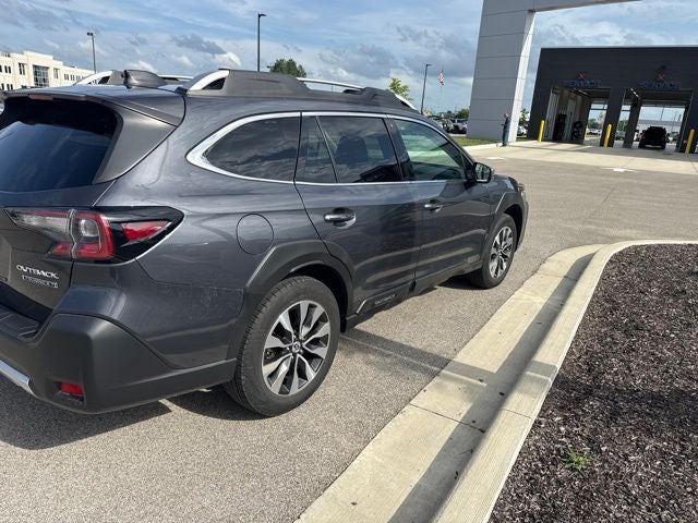 2023 Subaru Outback Touring XT