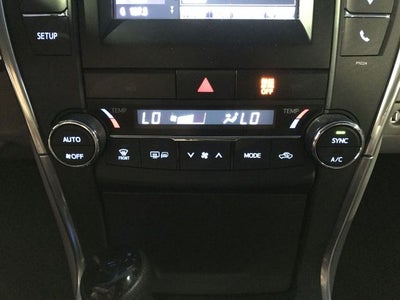 2016 Toyota Camry Hybrid LE