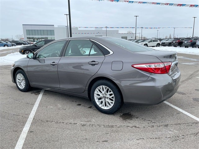 2017 Toyota Camry LE