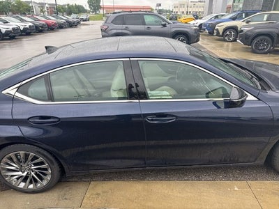 2025 Lexus ES 350 Ultra Luxury