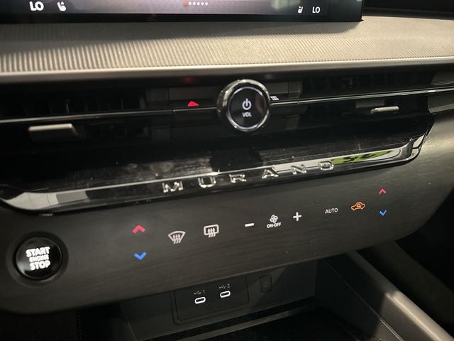 2025 Nissan Murano SV