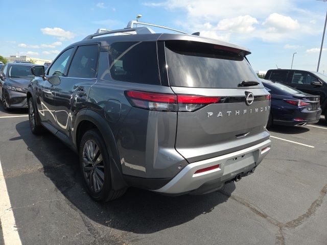 2025 Nissan Pathfinder SL