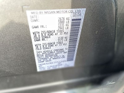 2025 Nissan Pathfinder SL